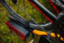Nosič bicyklov na ťažné zariadenie TMK FLY 01 - black (7)
